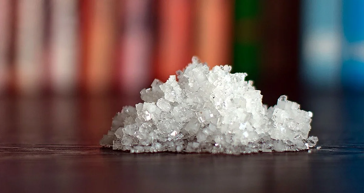 Zout in je vaatwasmachine laden: waarom loodgieters dit altijd doen