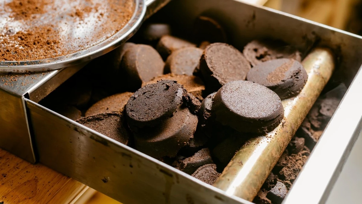 Gebruik koffiedik om je gootsteen schoon te maken: het natuurlijke alternatief voor chemicaliën - image 1