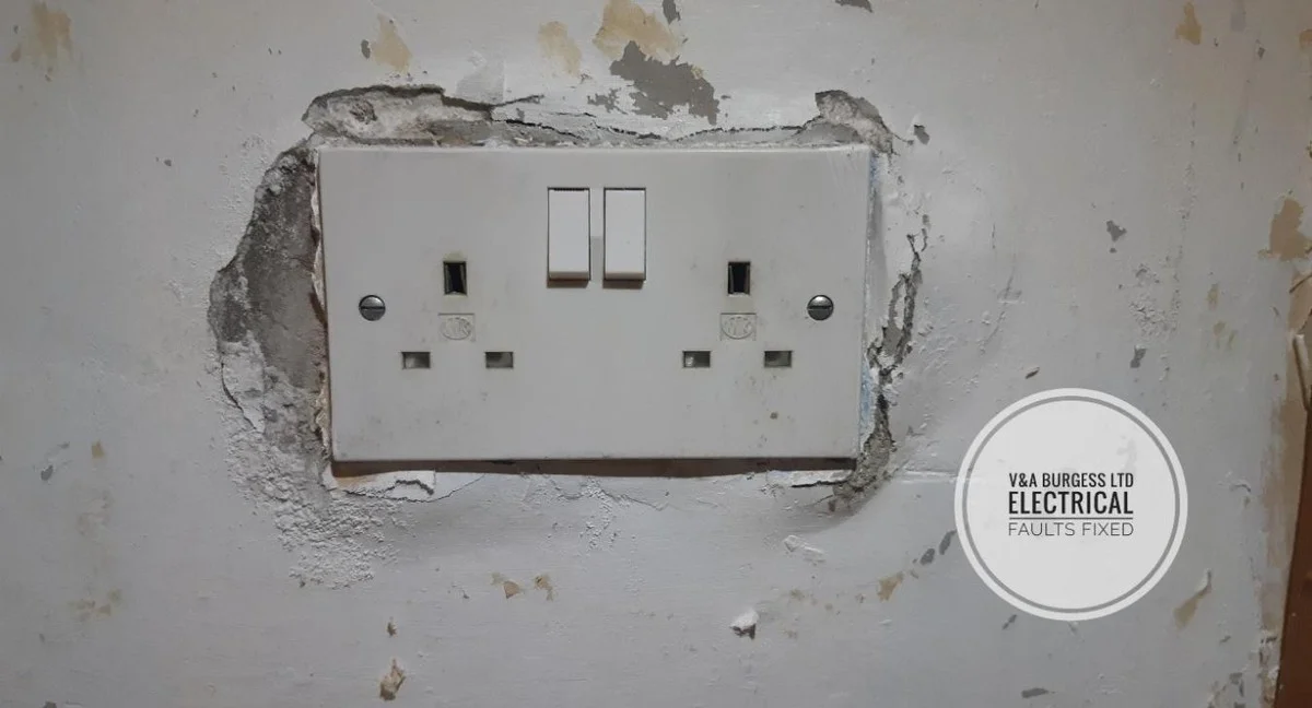 Een potlood in je stopcontact: hoe elektriciens vochtproblemen voorkomen - image 2