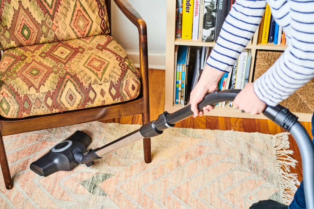 Zout op je tapijt voordat je stofzuigt: de truc die huishoudens 20 jaar gebruiken - image 2