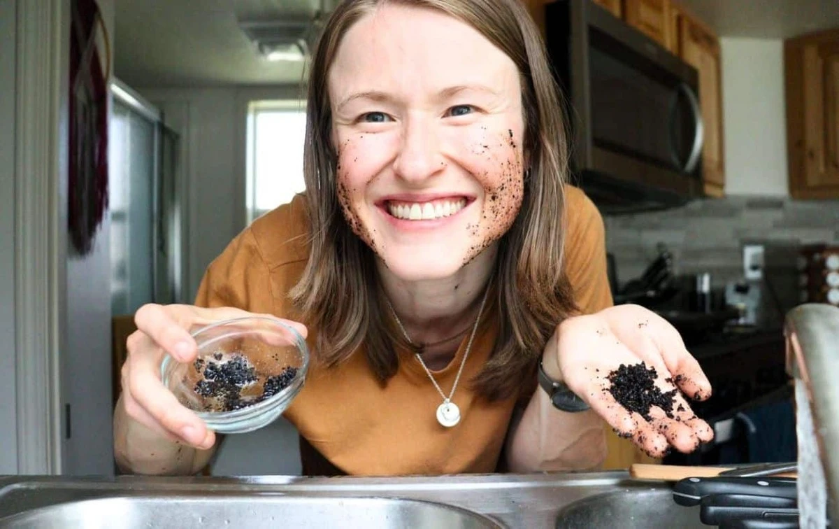 Koffiedik als natuurlijke schoonmaker: waarom hotels dit geheim houden - image 1