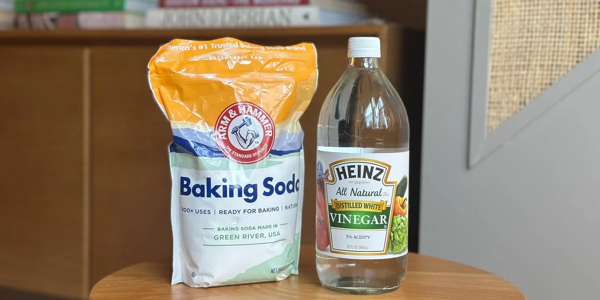 Baking soda in je afvoer: hoe je zonder giftige chemicaliën verstoppingen verhelpt - image 2