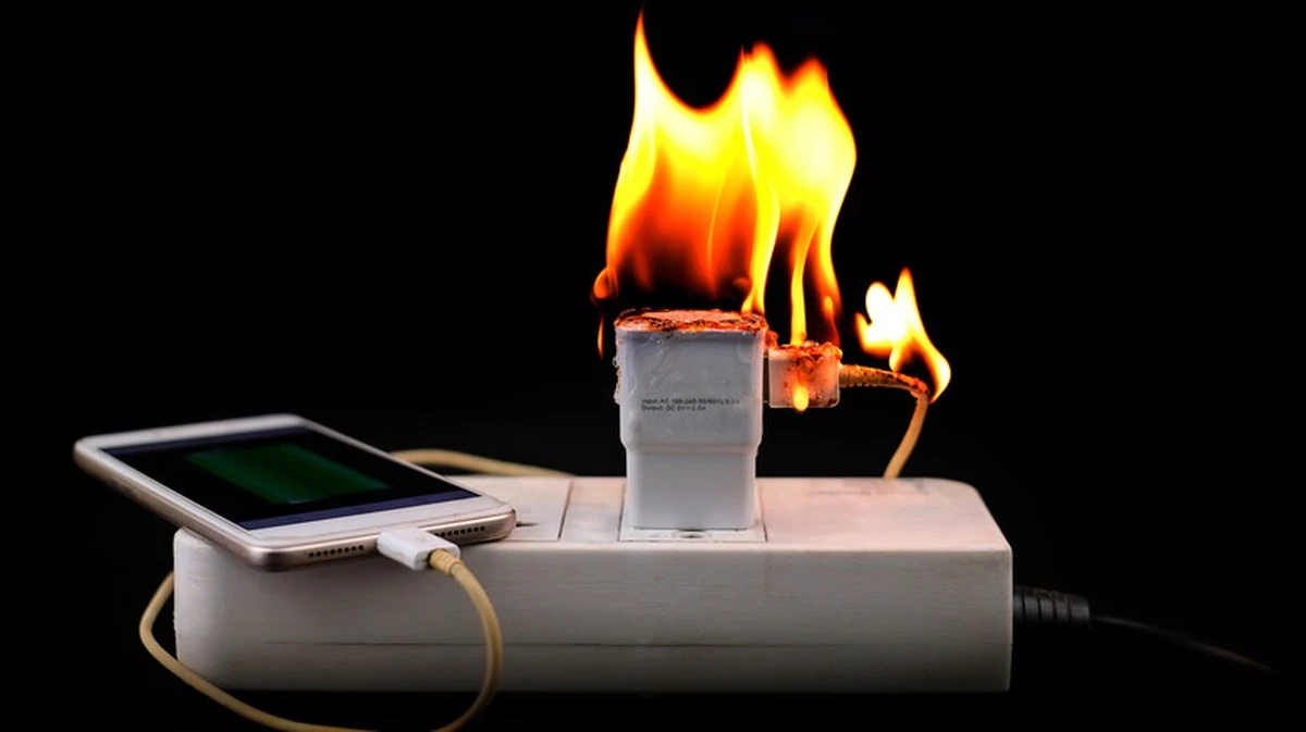 Elektriciens waarschuwen: dit apparaat op je stopcontact veroorzaakt stiekem brand - image 1