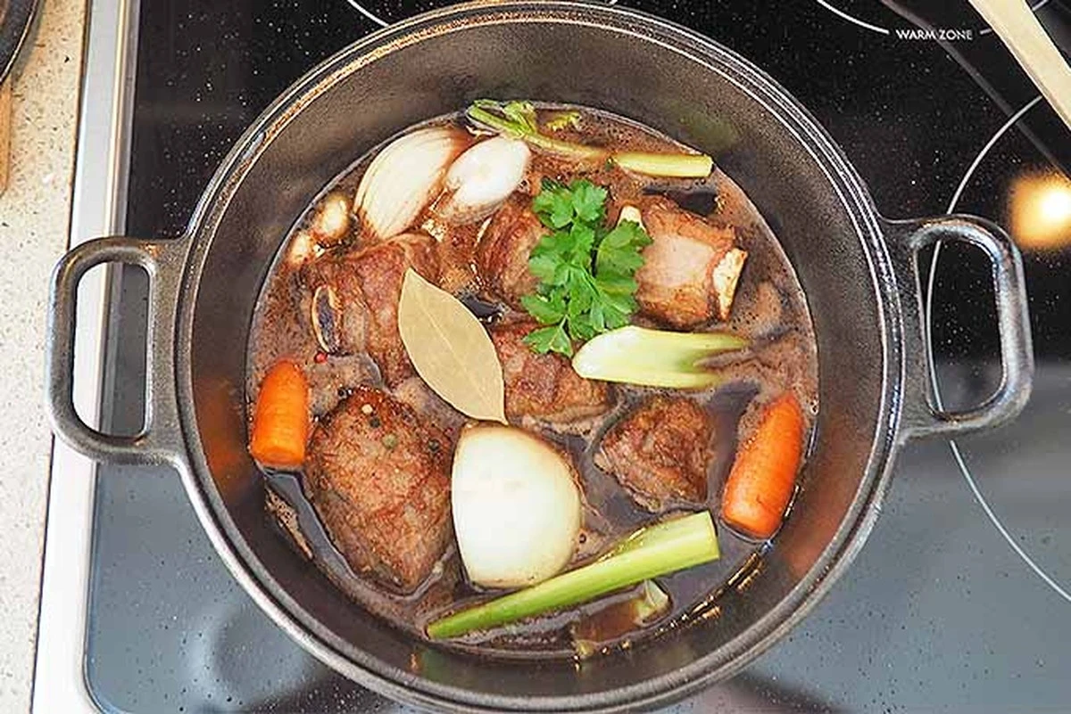 Laurierblad in je meel: het eeuwenoude truci tegen ongedierte in de keuken