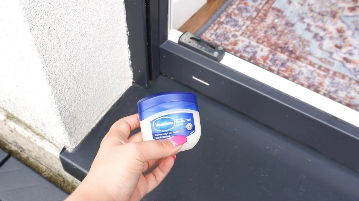 Petroleumjelly op je ramen voorkomt ijsvorming: hoe werkt het - image 1