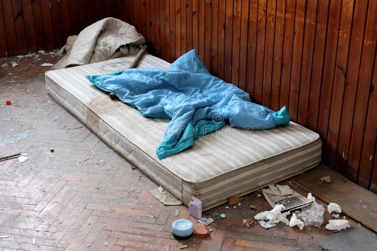 Oude kranten onder je matrassen: het vochtprobleem dat je vergeten bent - image 2