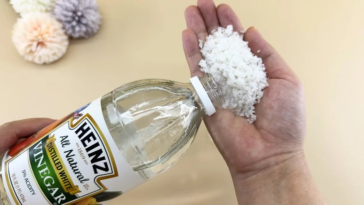 Zout en azijn in je gootsteen: hoe je afvoerbuizen zonder chemicaliën schoonmaakt - image 1