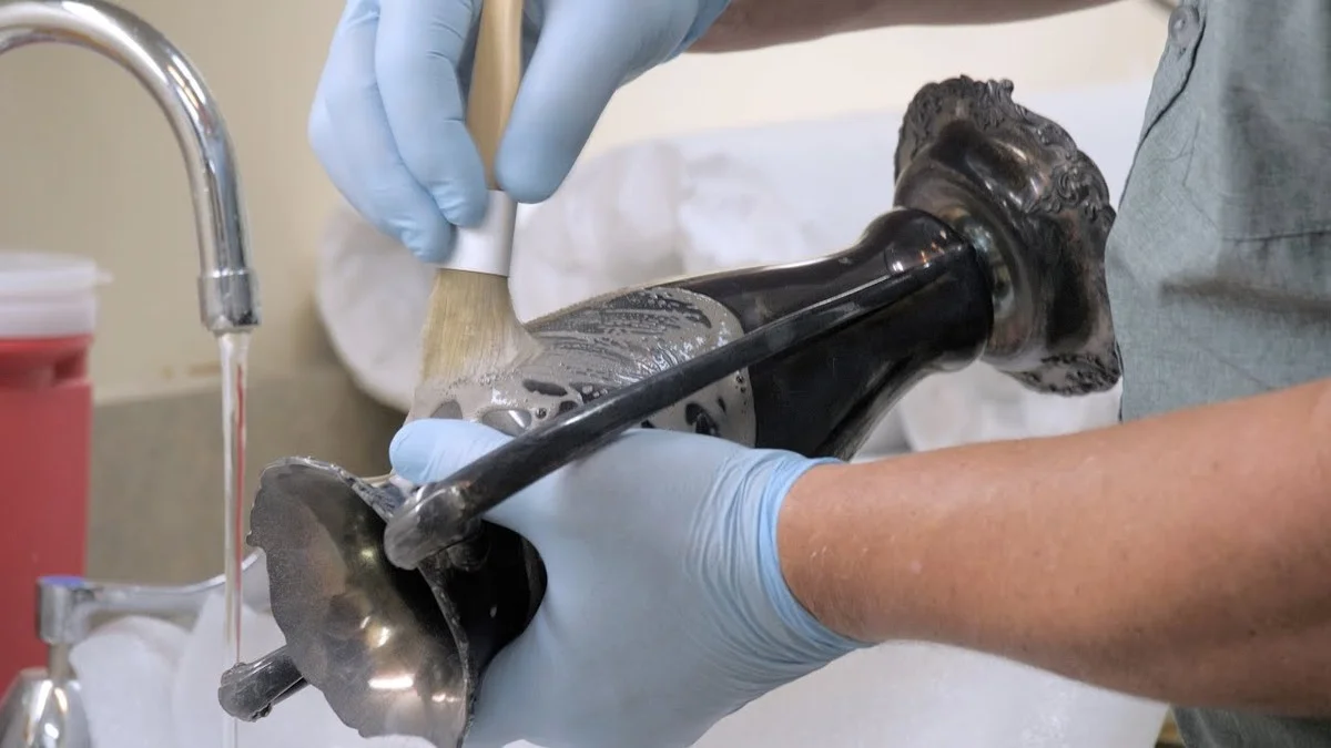 Tandpasta op zilveren sieraden: het geheim dat juweliers niet willen delen - image 2