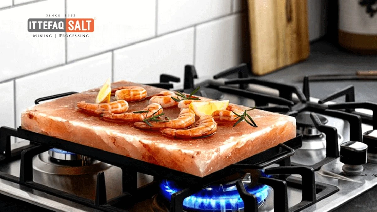 Zout op het fornuis na het koken: waarom dit schoonmaken 10 minuten scheelt