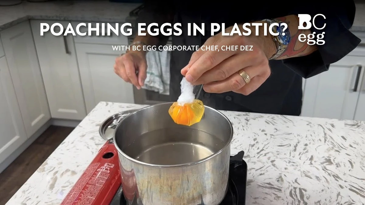 Waarom chefs altijd azijn in kokend water gooien voor eieren - image 2