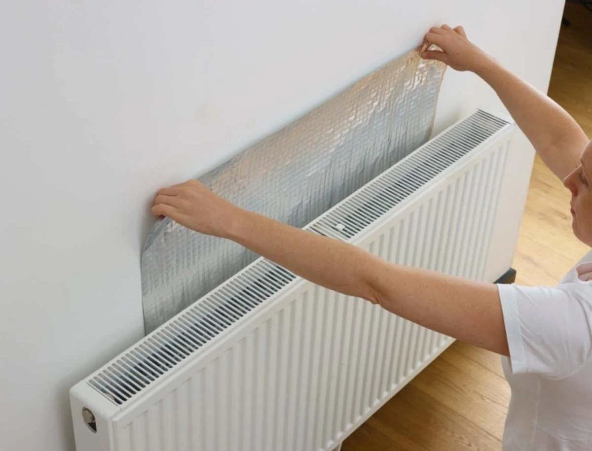 Zet aluminiumfolie achter je radiator: waarom dit je energierekening met 30% verlaagt - image 2
