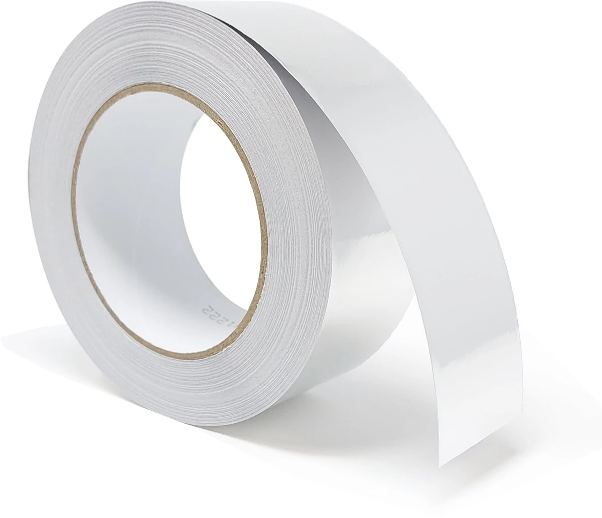 Zelfklevende tape achter je radiator: waarom dit je gasrekening halveert - image 1